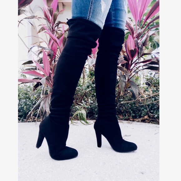 Glamvault Shoes - Black Over The Knee Boots